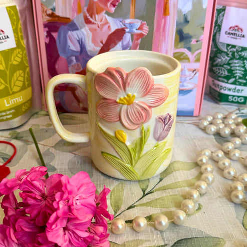 Mug de Cerámica con Flores en Relieve